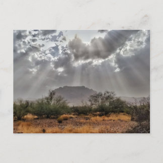 Picketpost Berg mit Sonnenstrahlen Postkarte