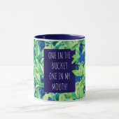 PICKING BLUEBERRIES , MEMO! TASSE (Zentrum)