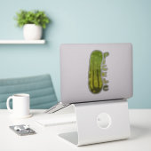 Pickle Aufkleber (Laptop auf Schreibtisch)