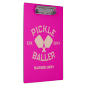 Pickle Baller Pickleball-Kollegialtypografie Klemmbrett (Rechts)