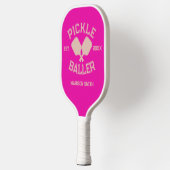 Pickle Baller Pickleball-Kollegialtypografie Pickleball Schläger (Links)