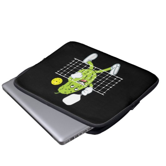 Pickle Playing Pickleball - Funny Pickleball Paddl Laptopschutzhülle (Vorne Knopf)