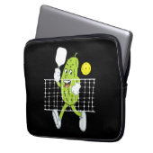 Pickle Playing Pickleball - Funny Pickleball Paddl Laptopschutzhülle (Vorderseite Links)