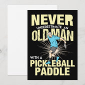 Pickleball - Alter Mann mit Pickleball-Paddel Einladung (Vorne/Hinten)