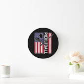 Pickleball American Flag Funny Pickleball Lover Vi Runde Wanduhr (Zuhause)