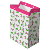 Pickleball Dinks & Drinks Pink Cosmo Cocktail Mittlere Geschenktüte (Rückseite Schrägansicht)
