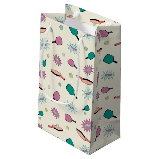 Pickleball! Fun farbiges Muster Kleine Geschenktüte (Rückseite Schrägansicht)