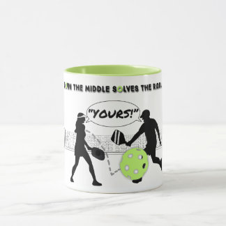 Pickleball: In der Mitte löst das Rätsel Tasse