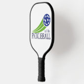 Pickleball ist das coole große Paddel Schläger (Links)
