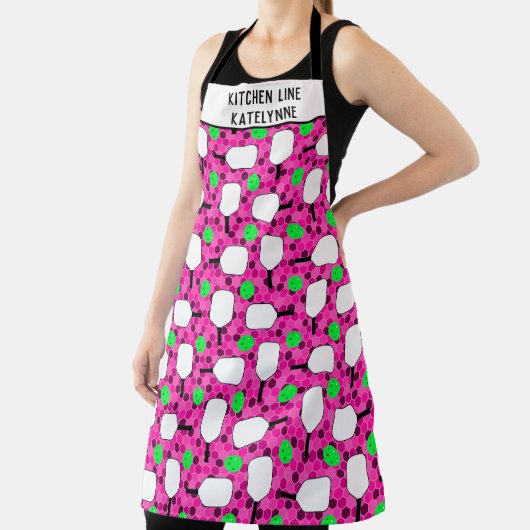 Pickleball Kitchen Line personalize Magenta Green Schürze (InSitu)