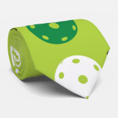 Pickleball Ladybugs und Pickleballs auf frisch grü Krawatte (Gerollt)