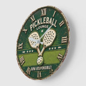 Pickleball Lounge Vintage Rustic Paddle Große Wanduhr (Winkel)