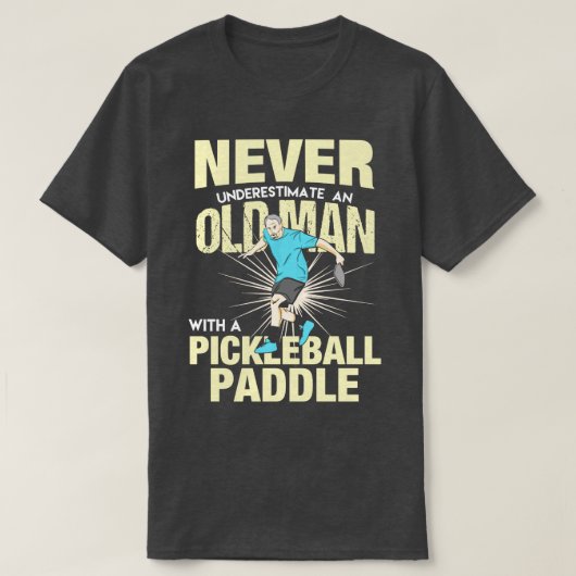 Pickleball Old Man mit Pickleball Paddel T-Shirt (Design vorne)