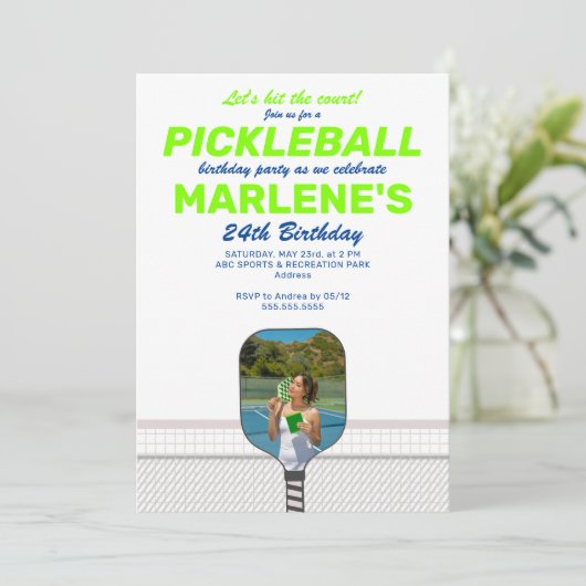 Pickleball Paddle Foto Dink Preppy Birthday Party Einladung (Stehend Vorderseite)