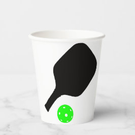 Pickleball-Paddle und grüne Bälle Pappbecher