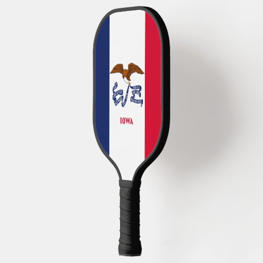 Pickleball Paddle unter der Flagge von Iowa, USA (Links)