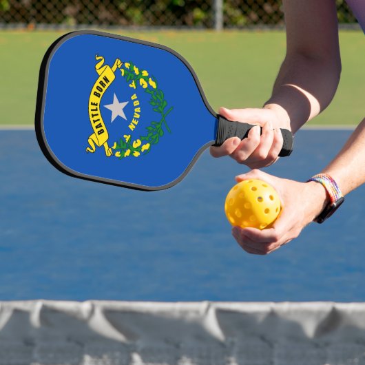 Pickleball Paddle unter der Flagge von Nevada, USA (InSitu)