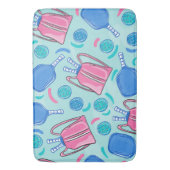 Pickleball Paddles und Balls Blue Badematte (Vorderseite Vertikal)