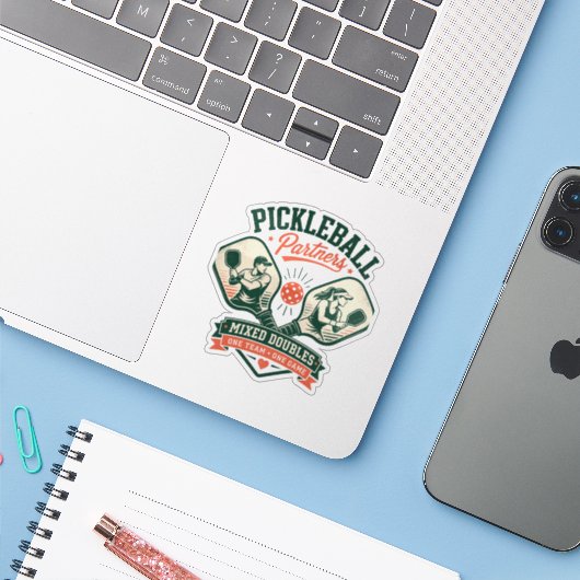 Pickleball-Partner Mixed Doubles Aufkleber (Laptop mit iPhone)