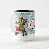 Pickleball Partners Santa & Reindeer Sleighing It Zweifarbige Tasse (Vorderseite Links)