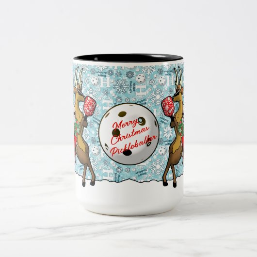 Pickleball Partners Santa & Reindeer Sleighing It Zweifarbige Tasse (Mittel)