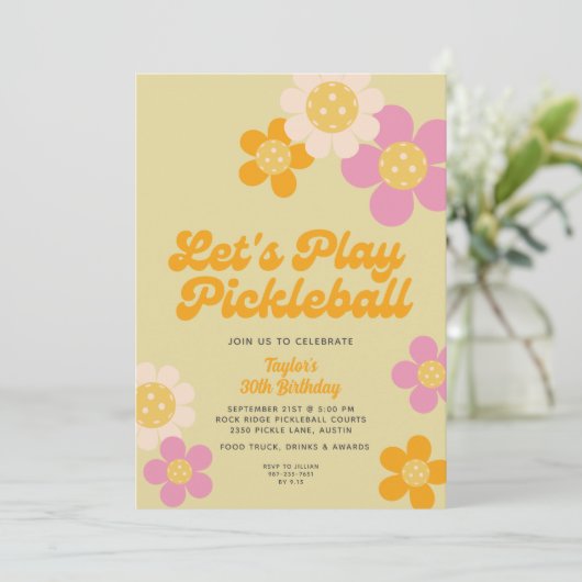 Pickleball Party Groovy Retro Rosa Orange Blume Einladung (Stehend Vorderseite)