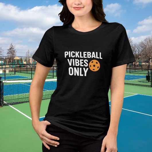 Pickleball Player vibes quotierter Name Tri-Blend Shirt