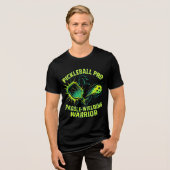Pickleball-Profi: Paddel schwingender Krieger Tri-Blend Shirt (Vorderseite voll)
