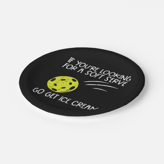 Pickleball Soft Serve Ice Creme Pickle Ball Me Pappteller (Schrägansicht)