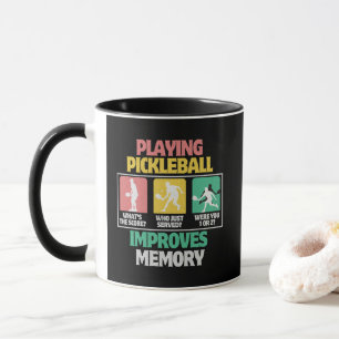 Pickleball-Spielen verbessert das Gedächtnis Tasse