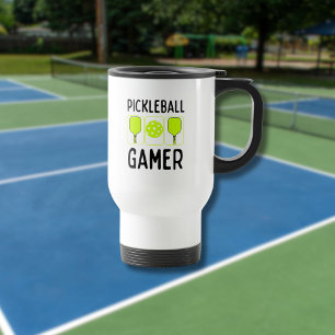 Pickleball-Spieler-Paddles und Ball Reisebecher