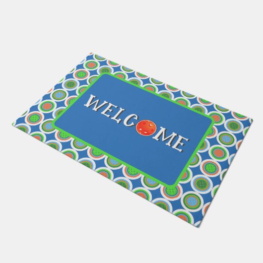 Pickleball Summer Polka Dot Orange Green Blue Ball Fußmatte (Schrägansicht)