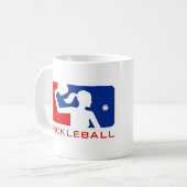 Pickleball Tasse: Spielklasse-Frauen (rot/Blau) Kaffeetasse (Vorderseite Links)