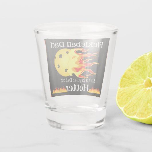 Pickleball-Vater wie ein regelmäßiger Vater, aber Schnapsglas (Rückseite)