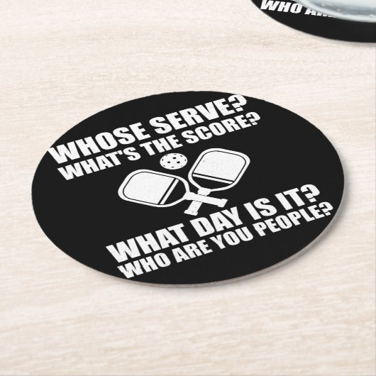 Pickleball Whose Serve Score League Pickleball Runder Pappuntersetzer (Angewinkelt)