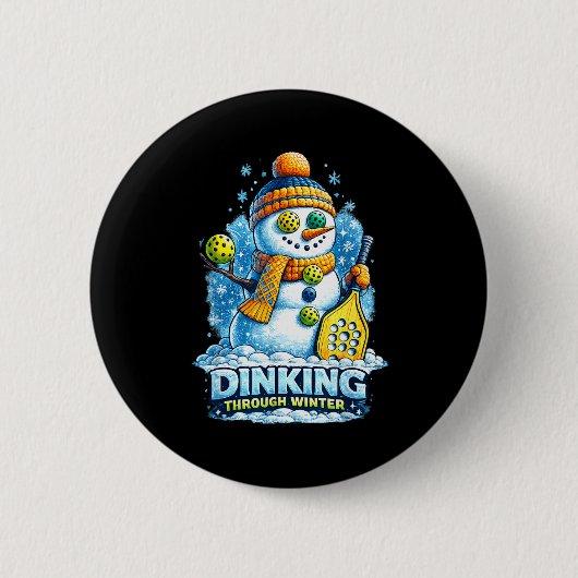 Pickleball-Winterschneemann dinkt durch den Winter Button (Vorderseite)