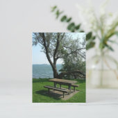 Picknicktisch entlang der Küstenlinie Postkarte (Stehend Vorderseite)