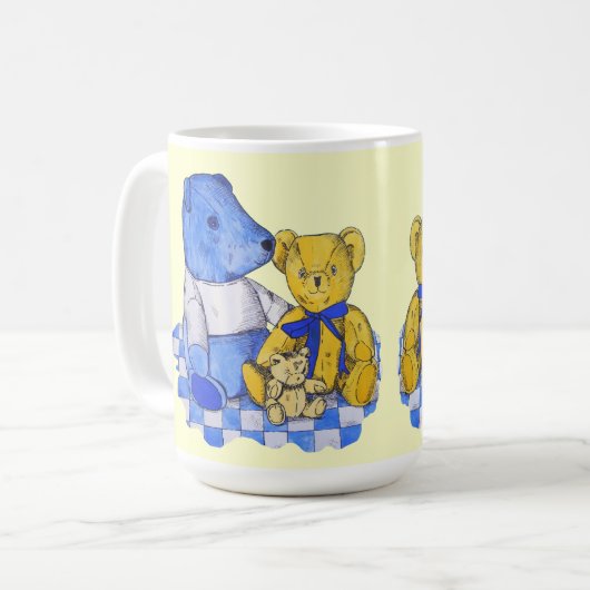 Picknicktuch aus blauem Karo mit drei alten Teedys Kaffeetasse (Vorderseite Links)