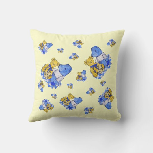 Picknicktuch aus blauem Karo mit drei alten Teedys Kissen (Rückseite)