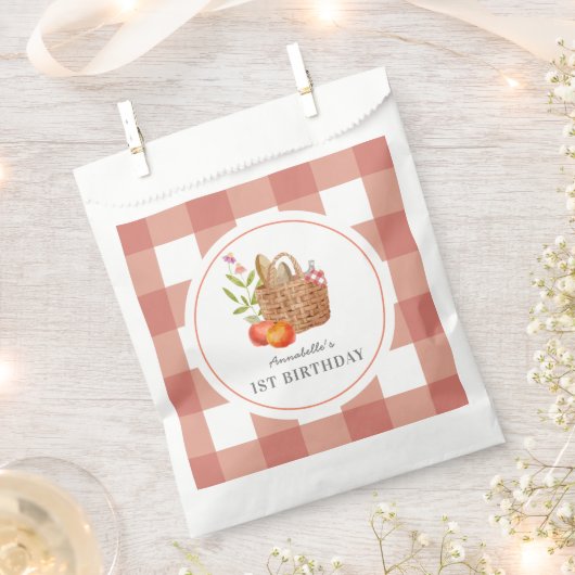 Picnic Basket Red GIngham Birthday Geschenktütchen (Ausgeschnitten)