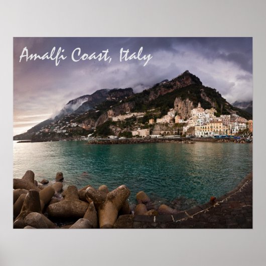 Picturesque Amalfi Coast, Italy Seaside Town Poster (Vorne)