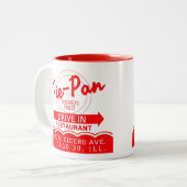 Pie-Pan Drive-In Restaurant, Chicago, Illinois Zweifarbige Tasse (Vorderseite Links)