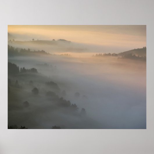 Pieniny-Sonnenaufgangsnebel Poster (Vorne)