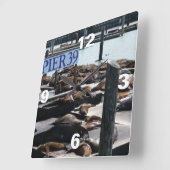 Pier 39 Sea Lions Quadratische Wanduhr (Winkel)