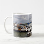 Pier mit Booten und Yachten in Marken Niederlande Kaffeetasse (Links)