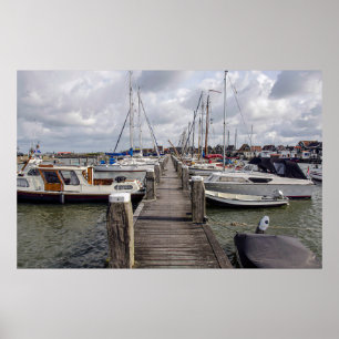 Pier mit Booten und Yachten in Marken Niederlande Poster
