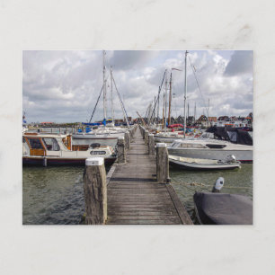 Pier mit Booten und Yachten in Marken Niederlande Postkarte
