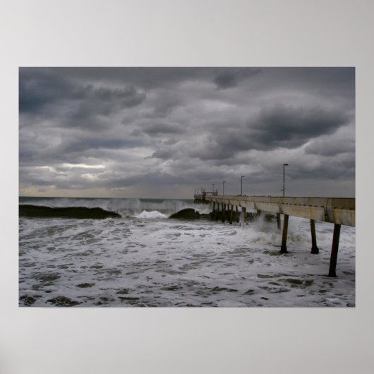 Pier vor dem Sturm Poster (Vorne)