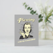 Piercing: Ein Mädchen muss zurechtkommen Postkarte (Stehend Vorderseite)