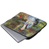 Pierre-Auguste Renoir - Dans les Rose Laptopschutzhülle (Vorne Knopf)